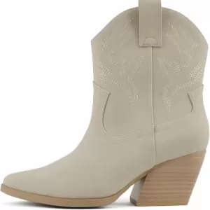 Step Into Style: The Ultimate Guide to Women’s Boots for Every Occasion