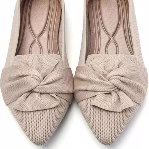 Step Into Comfort: The Ultimate Guide to Women’s Flats, Loafers & Sandals for Every Occasion