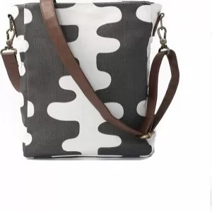 The Ultimate Guide to Functional Fashion: Bags That Work as Hard as You Do