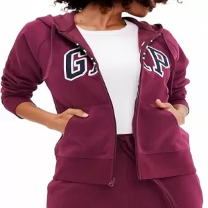 From Desk to Downtown: 3 Wardrobe Essentials That Redefine Comfort & Style